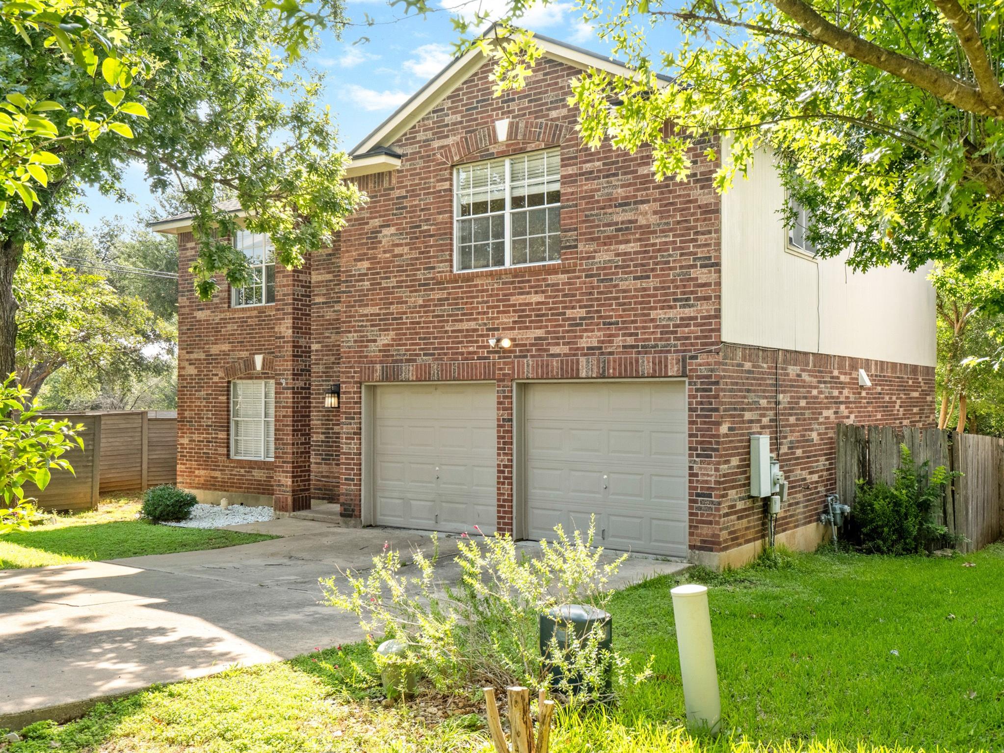 8001 Brienne Dr, Round Rock, TX 78681