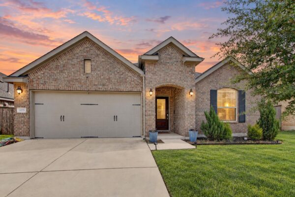 1275 Chad Dr, Round Rock