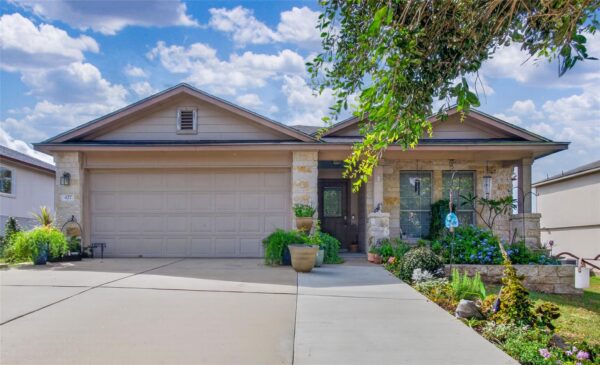 427 Buckingham Dr, Kyle