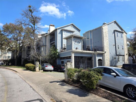 3111 Tom Green St #207, Austin