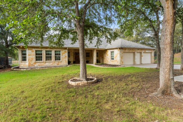 147 Konahuanui Ln, Bastrop