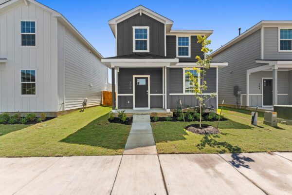 306 Santo Domingo Rd, Bastrop