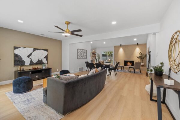 216 Sinuso Dr, Georgetown