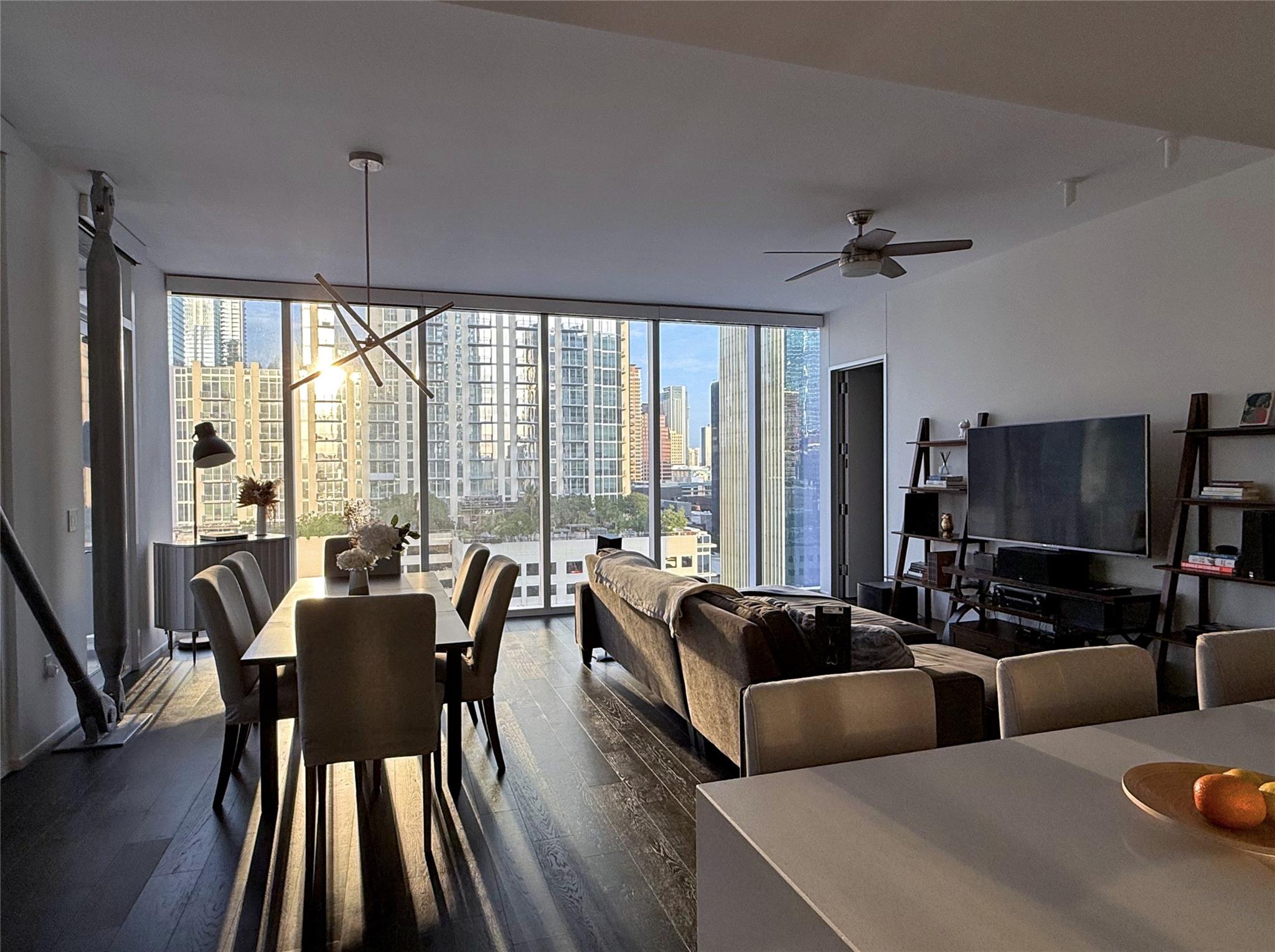 301 West Ave #1204, Austin, TX 78701