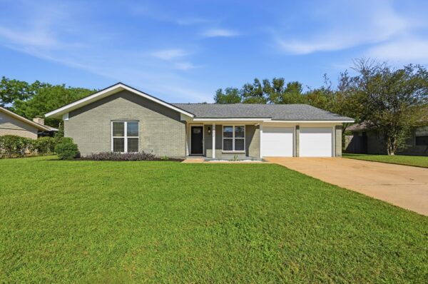 5402 Basswood Ln, Austin