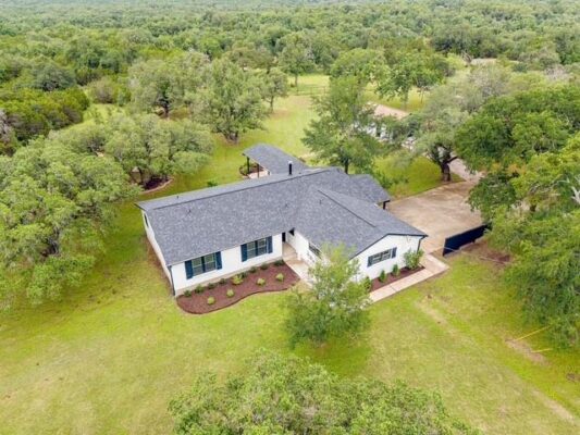 294 BUCK Bnd, Georgetown