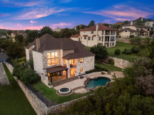 121 Burgess Ln, Austin