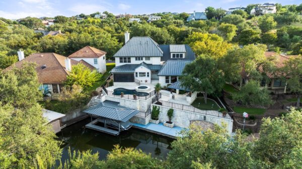3605 Douglas Dr, Horseshoe Bay