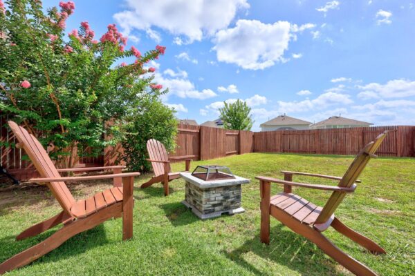 116 Oakstone Dr, Georgetown