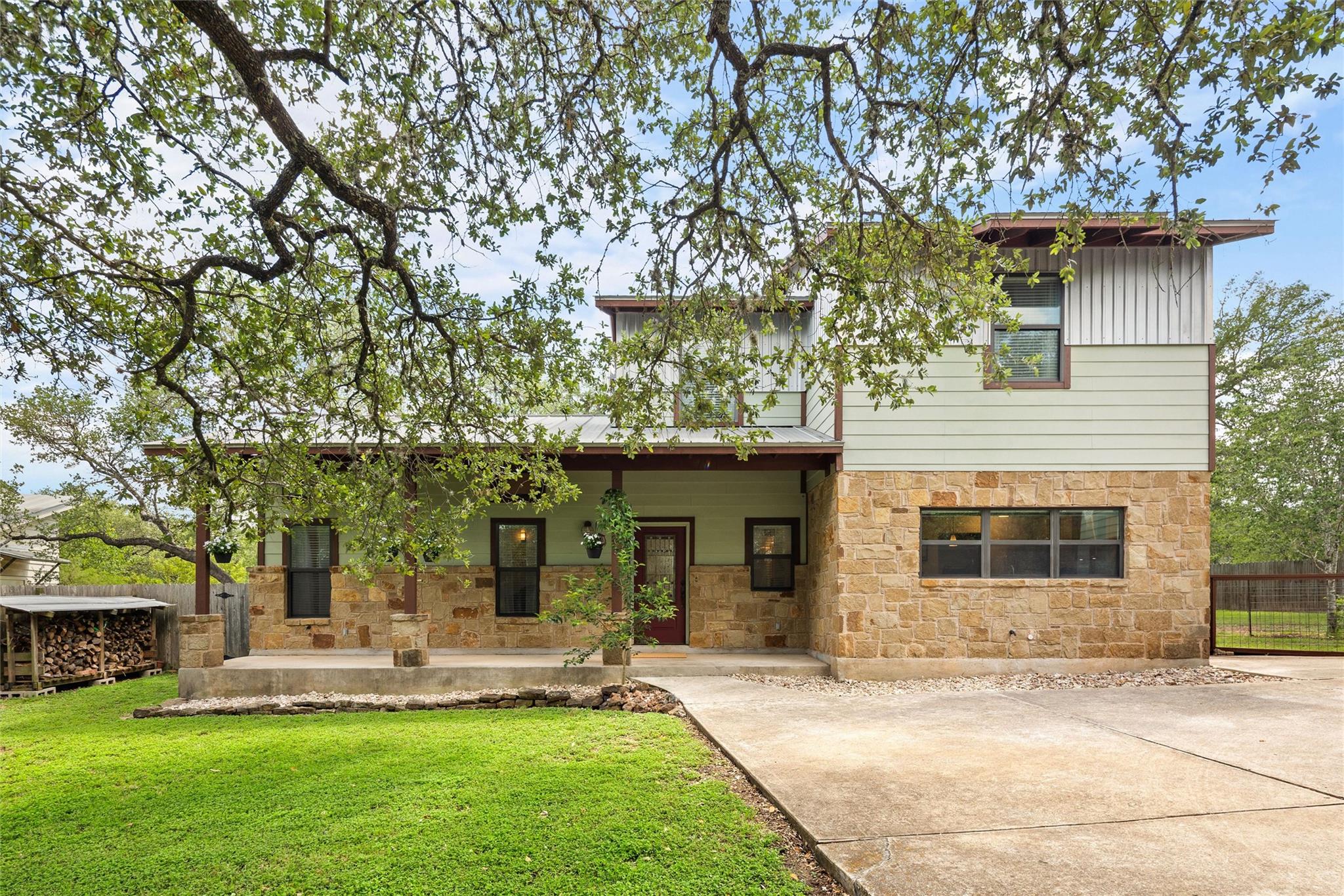 5605 McCarty Ln, Austin, TX 78749