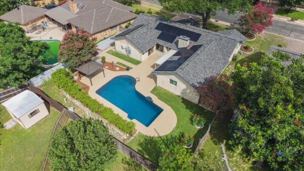 12213 Waterside Trl, Austin