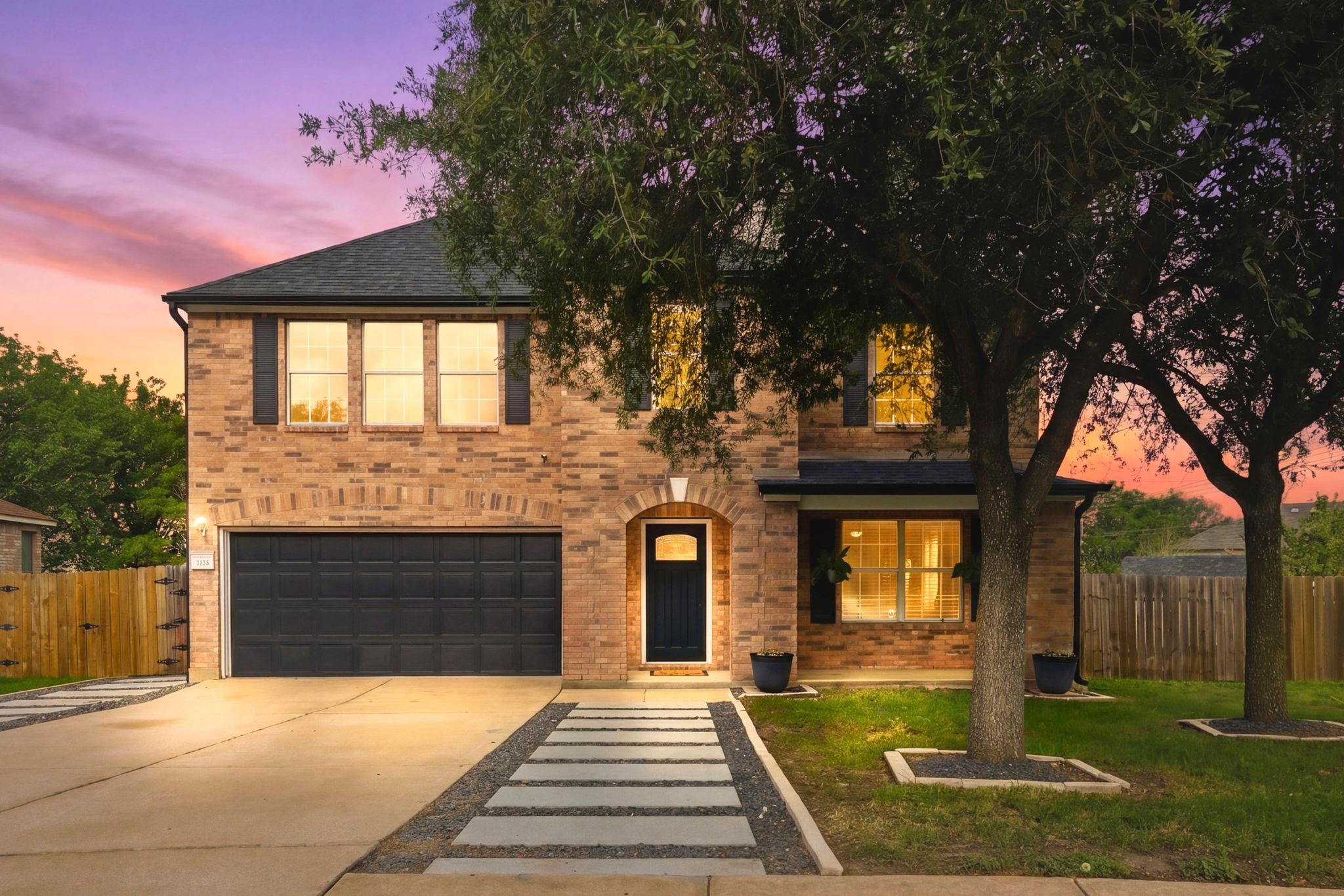 205 N Boone Valley Dr, Round Rock