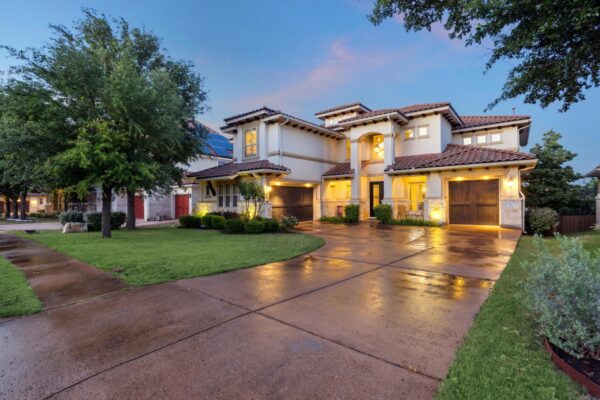 613 Horseback Holw, Austin