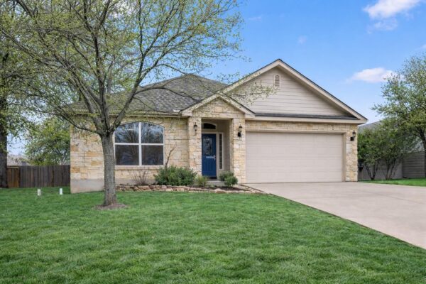 119 E Wildflower Blvd, Marble Falls