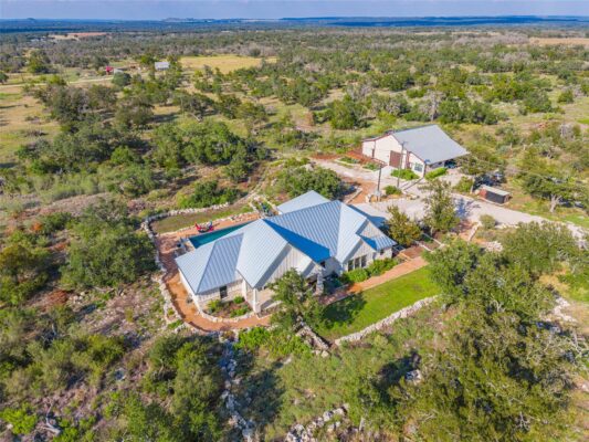 2840 N Grape Creek Rd, Fredericksburg