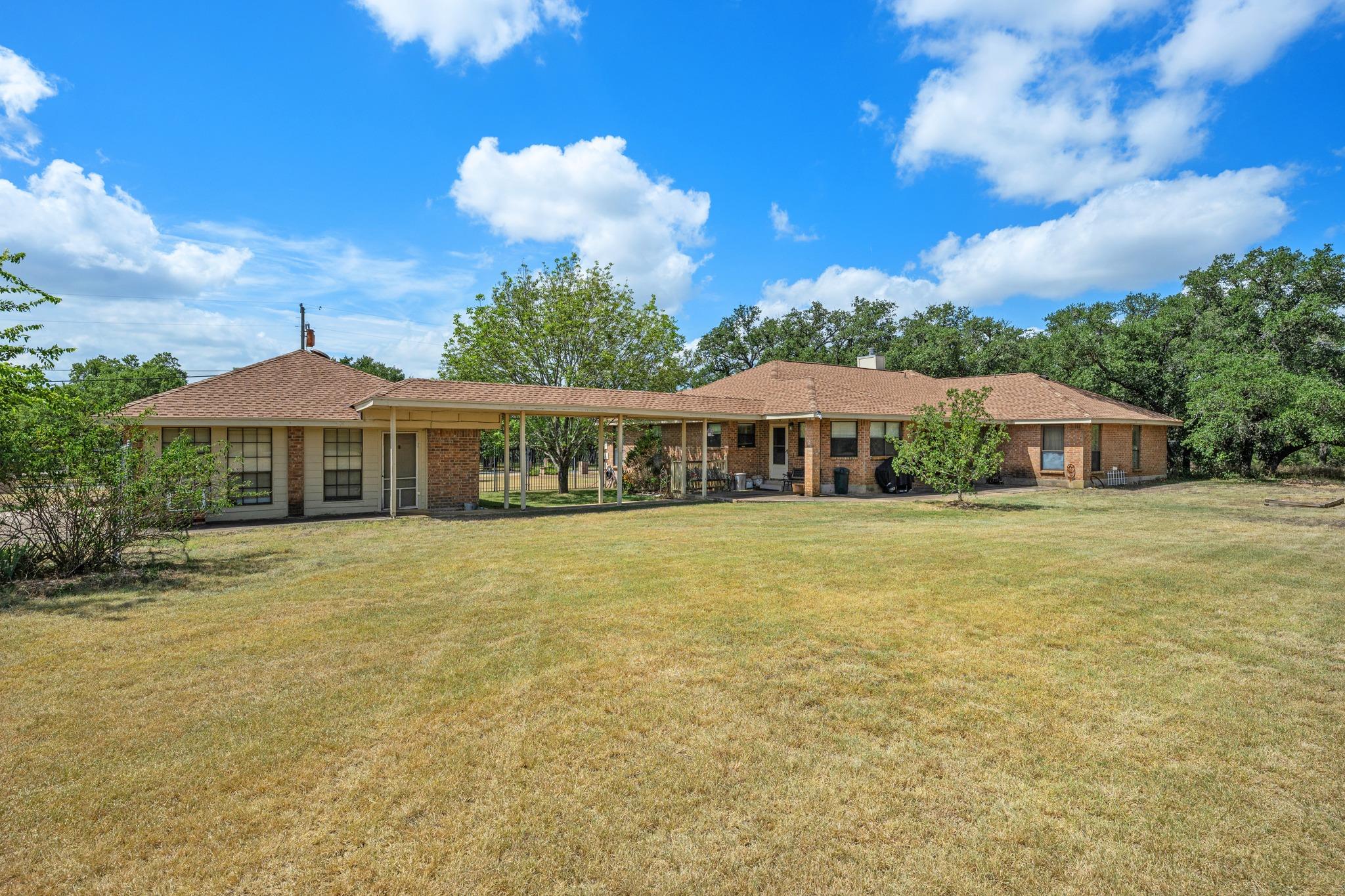 2852 Cedar Hollow Rd, Georgetown, TX 78628