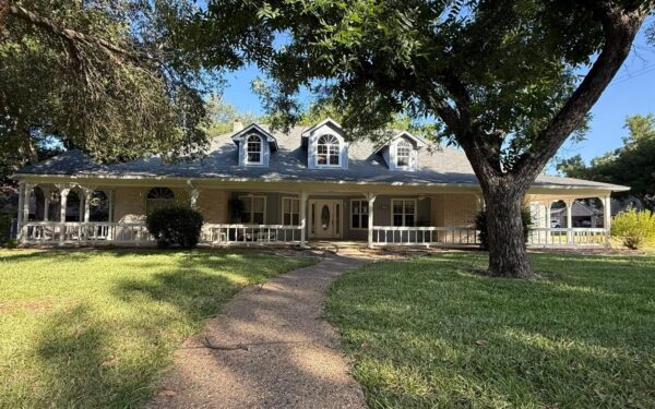 266 Quail St, Meadowlakes
