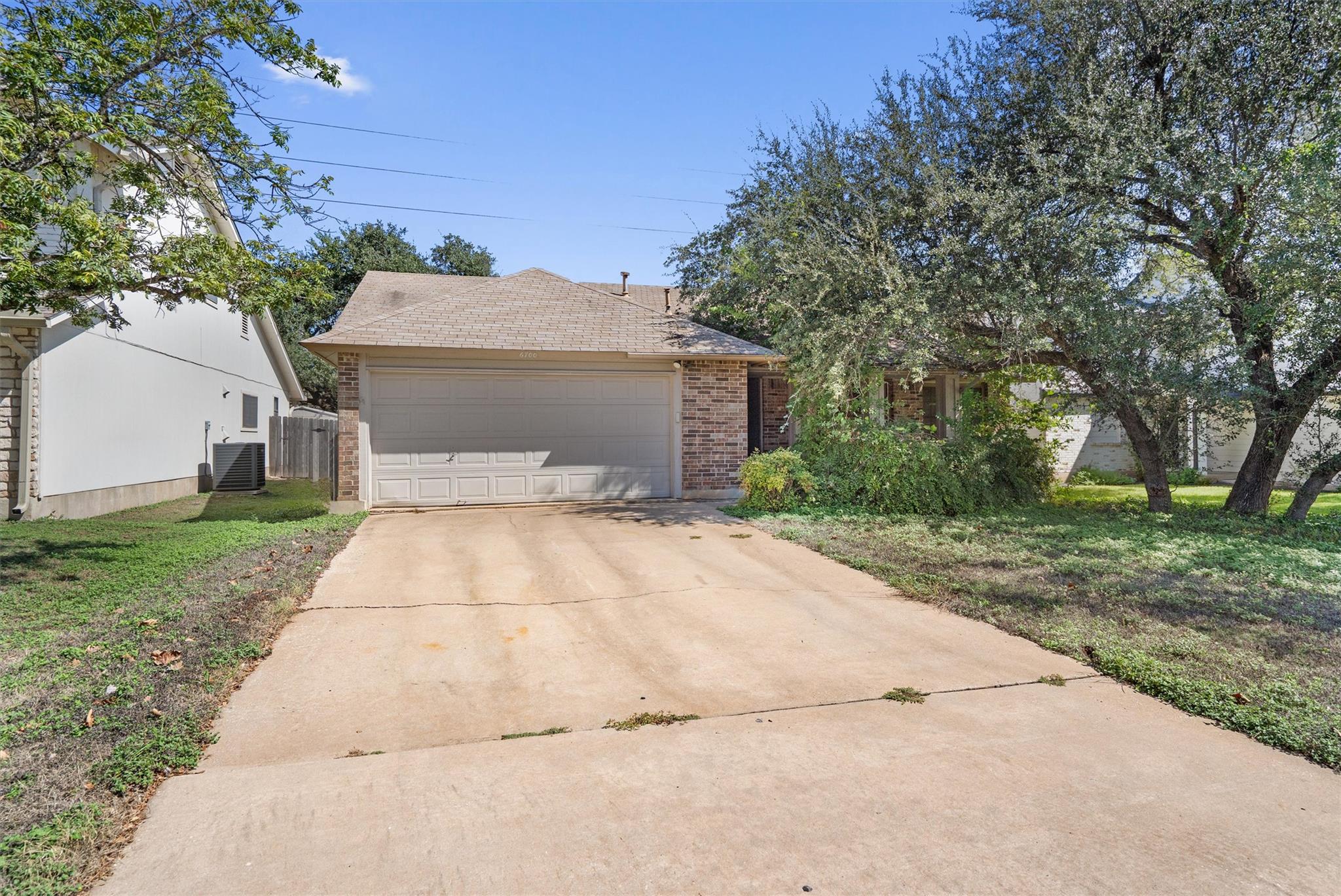 6700 Luckenbach Ln, Austin, TX 78729