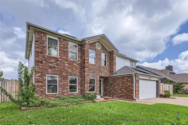 500 Hawthorne Ln, Round Rock