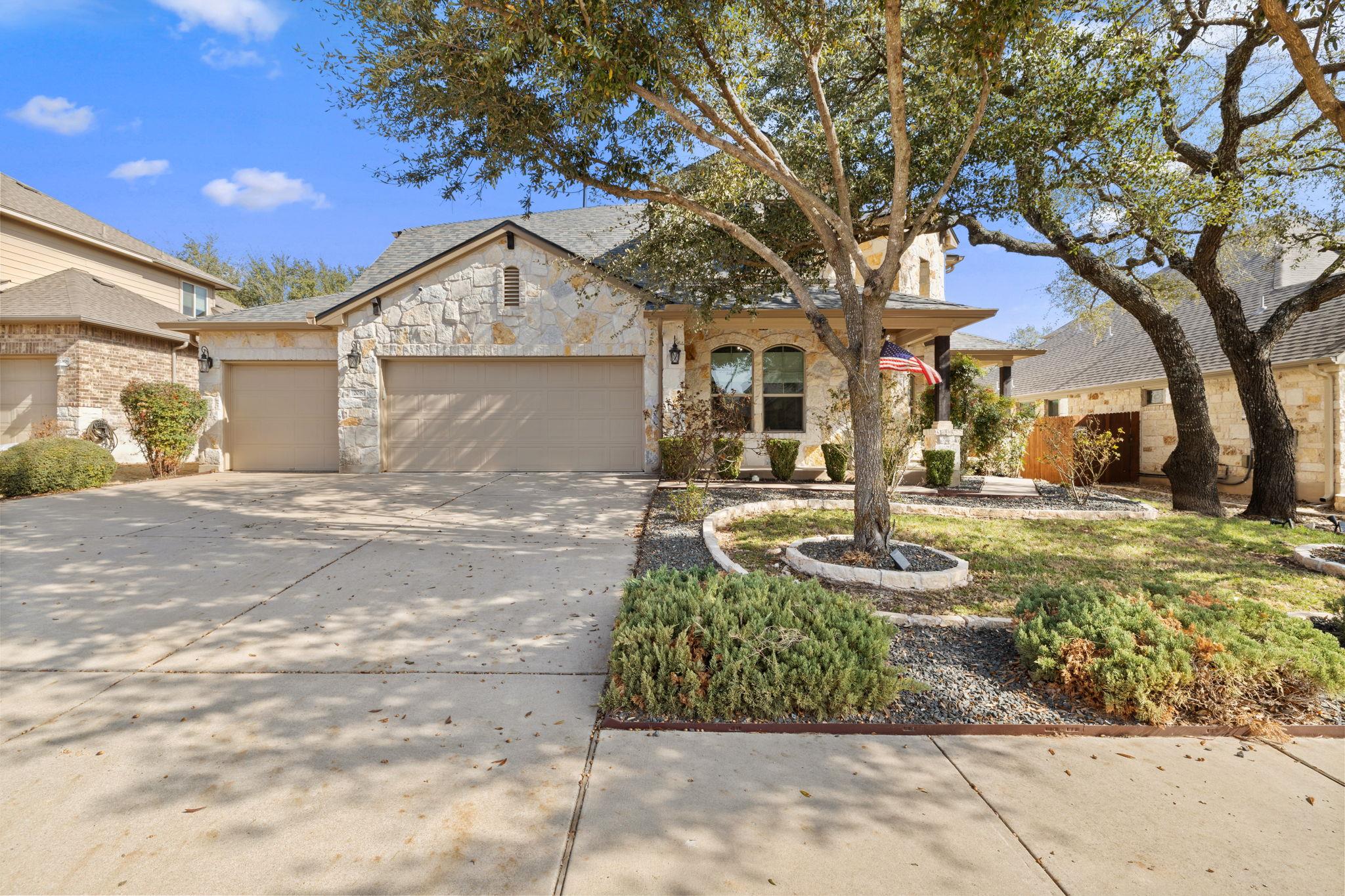 208 Arrezo Ln, Georgetown, TX 78628