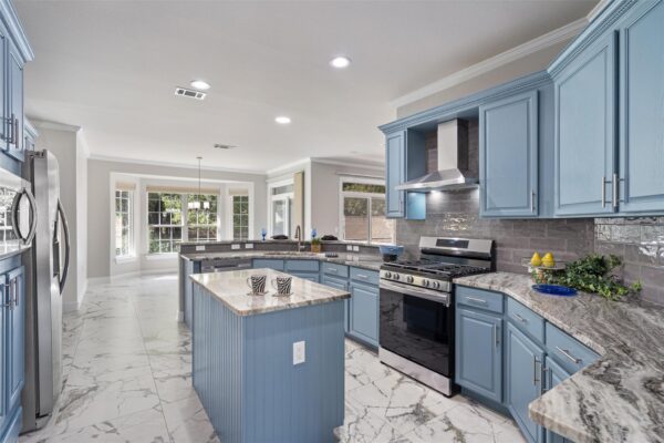302 Armstrong Dr, Georgetown