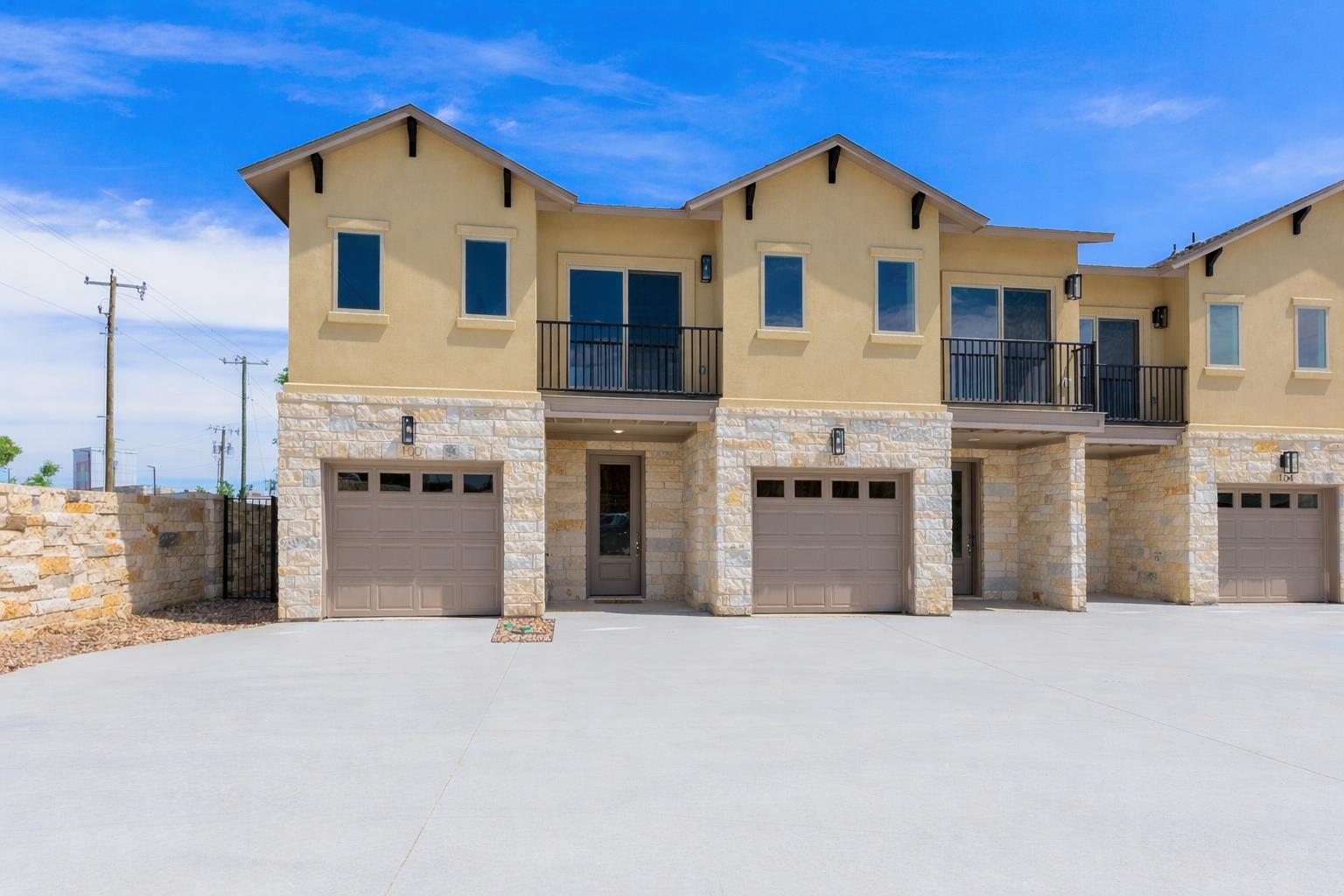 100 Tesla Cir, Round Rock