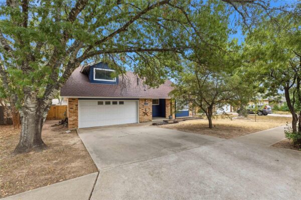 6103 Smith Oak Trl, Austin