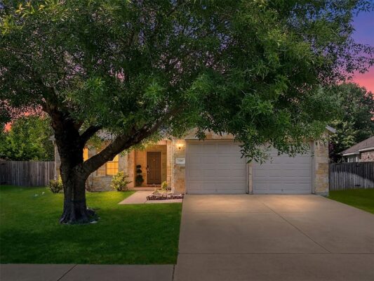 348 King Elder Ln, Leander