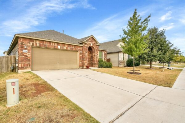 8084 Gato Ln, Round Rock