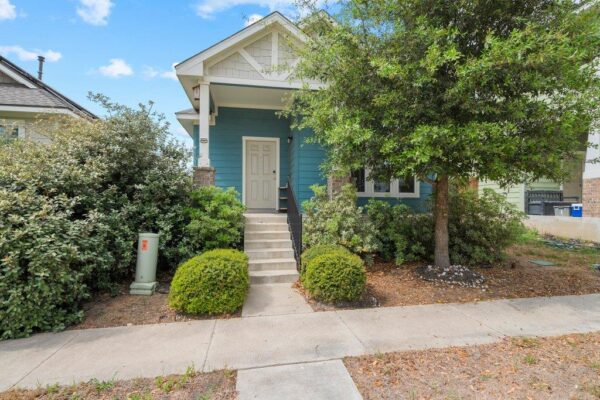 420 Spiny Lizard Ln, San Marcos