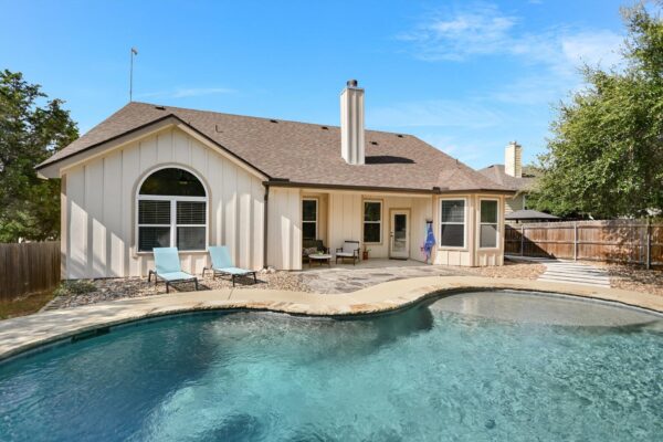 7 Redwood Cir, Wimberley
