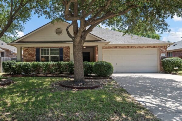 110 Walnut Creek Dr, Cedar Park
