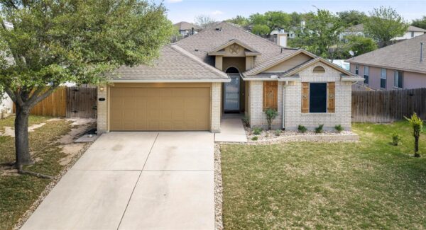 212 Lakemont Dr, Hutto