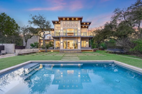 16 Sundown Pkwy, Austin
