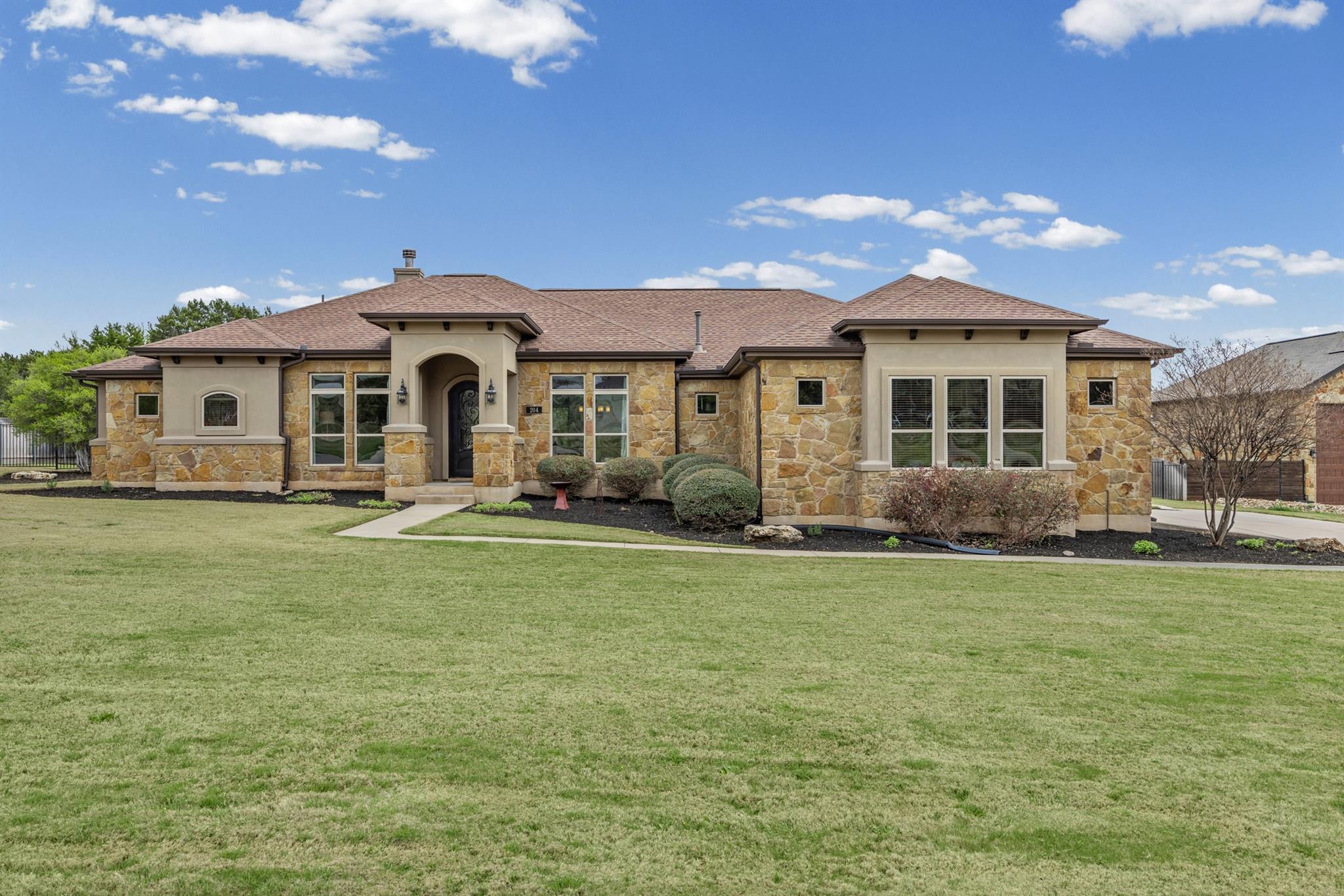 204 Joshua Dr, Georgetown, TX 78633