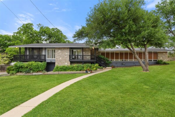 1712 McCoy Pl, Georgetown