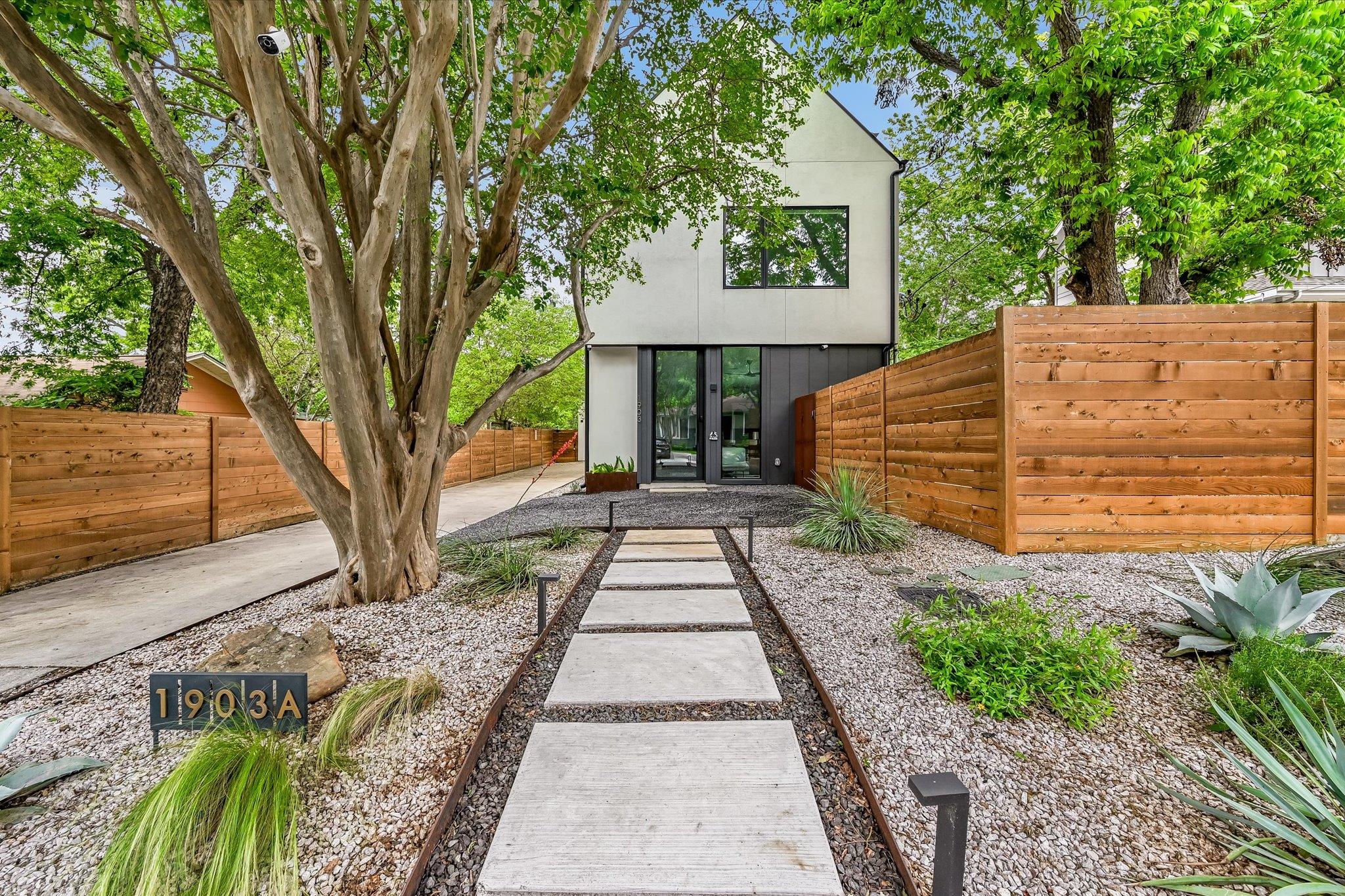 1903 Frazier Ave #A, Austin, TX 78704