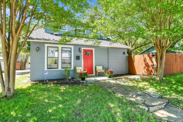 1105 W 43rd St, Austin