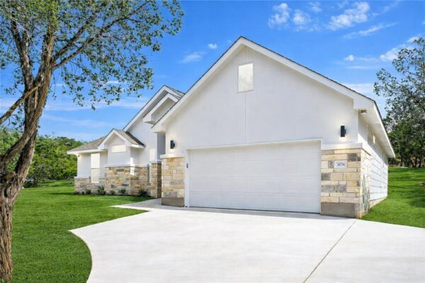 20714 Northland Dr, Lago Vista