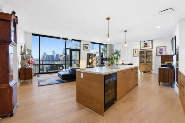 70 Rainey St #1908, Austin