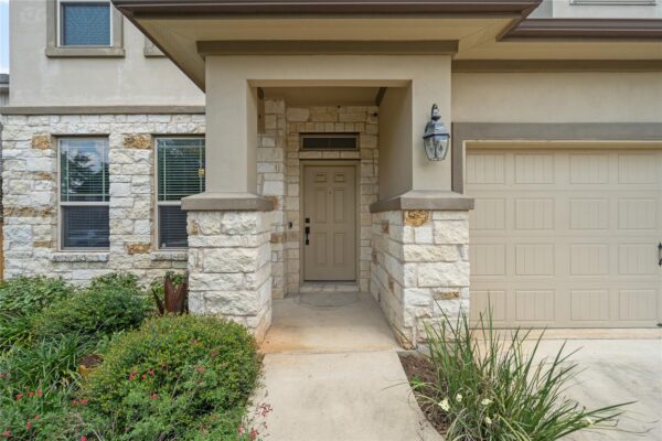 141 Sangaree Dr, Buda
