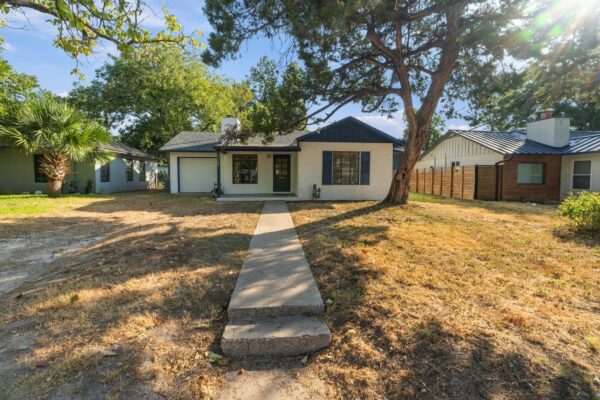 1302 Bentwood Rd, Austin