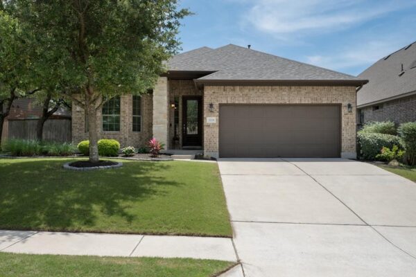 2228 Hilltop Climb Dr, Leander