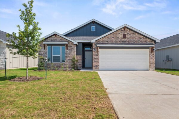 548 Gus Loop, Georgetown