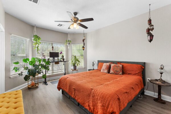 914 Bret Ln, Austin
