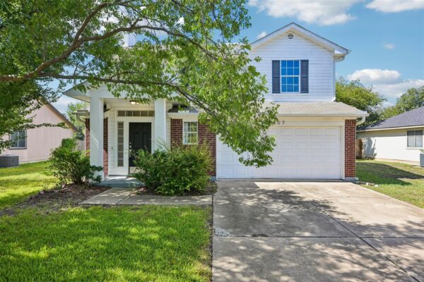 607 Sparkling Brook Ln, Leander