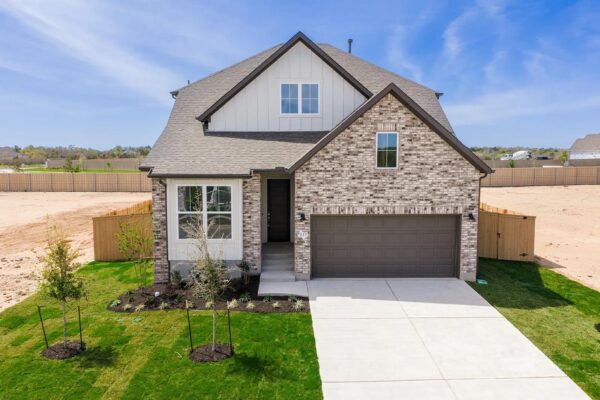 127 Silverbell Ln, Bastrop