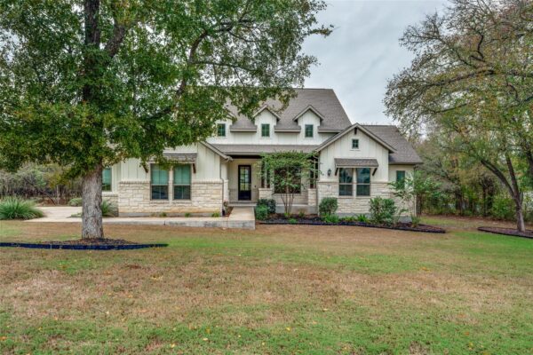132 Raptor Beak Way, Cedar Creek