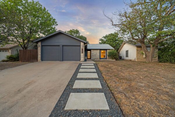 2008 Carriage Park Ln, Austin