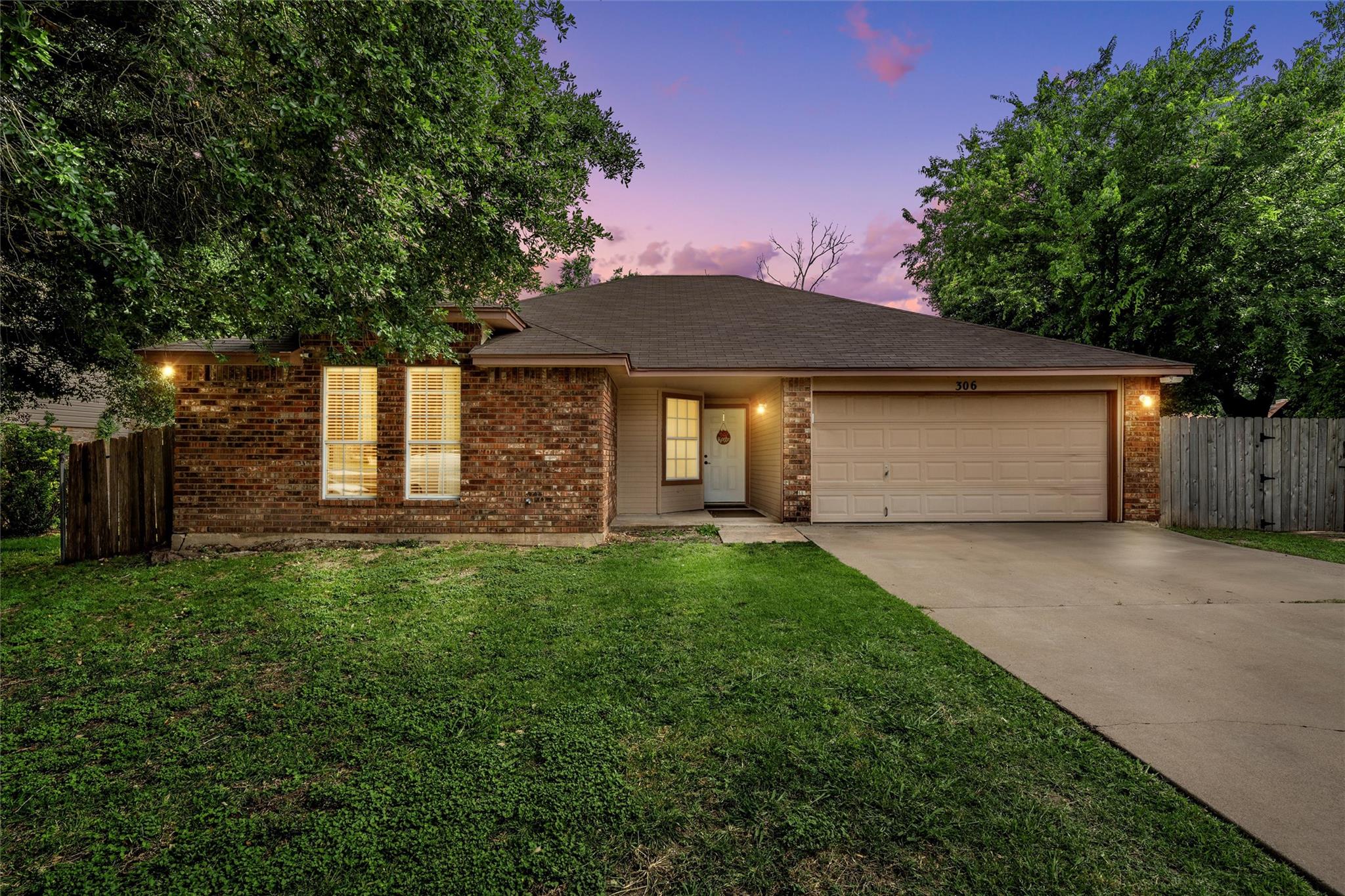 306 Southbrook Dr, Killeen, TX 76542